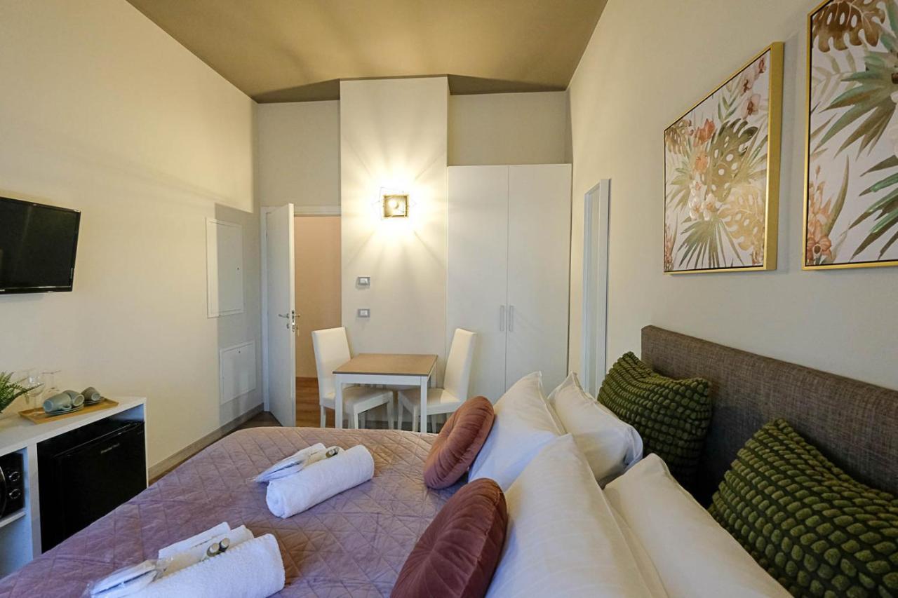 Verona Suites And Rooms Exterior photo
